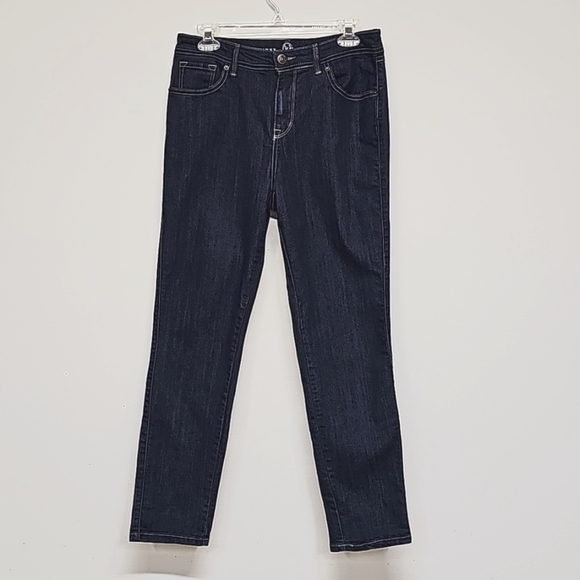 W62 by Dressbarn, Classic Fit Skinny Jeans, 8 Short, Dark Wash, 5 pckt - Picture 1 of 10